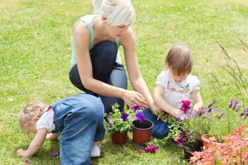 Free quote policy for Gardeners Monken Hadley